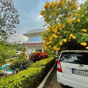 Hotel Chandana Tourist, Maraiyur